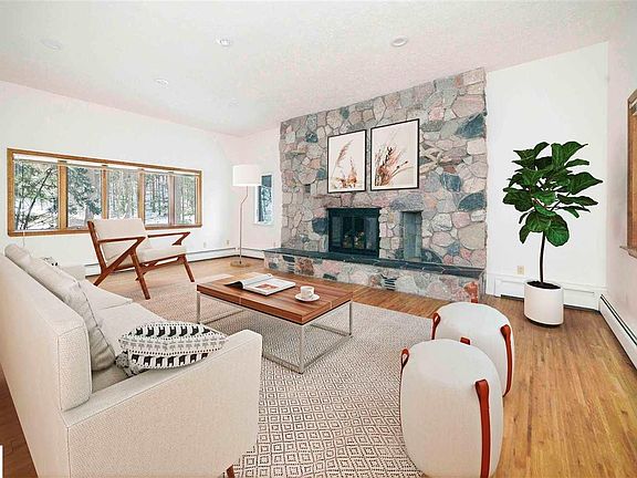 4th image of 2126 E Timberlane Dr