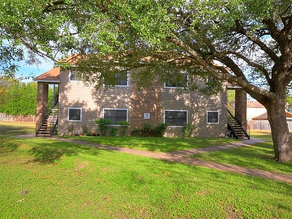 3rd image of 6102 Hill Forest Dr #101