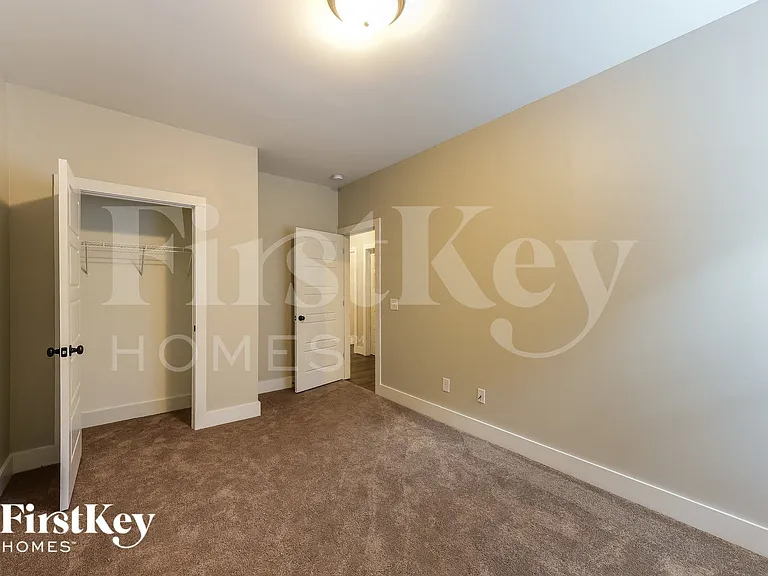 221 Union Station Dr — Photo 10