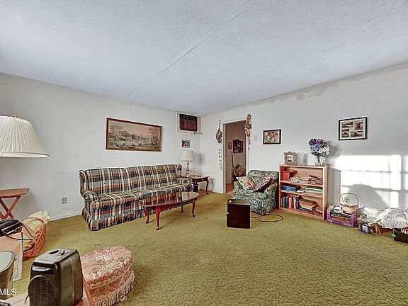2nd image of 4718 Elm View Dr