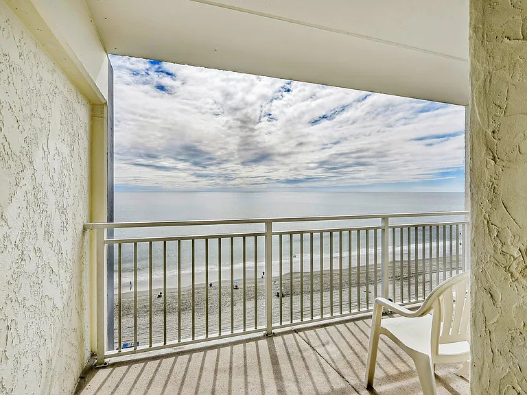 1709 S Ocean Blvd — Photo 16