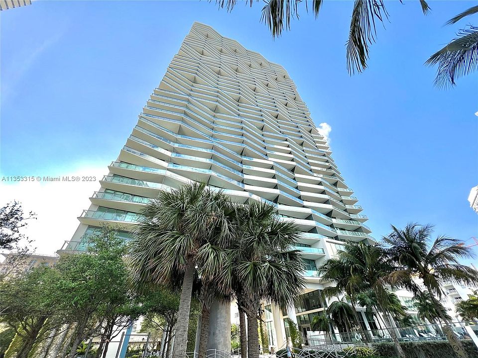 1st image of 460 NE 28th St APT 3405