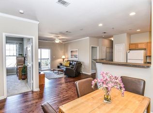 5126 Brittney Elyse Cir APT M, Centreville, VA