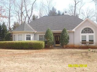 2585 Falcon Creek Ct, Suwanee, GA 30024