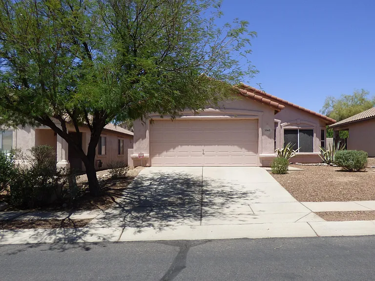 5562 W Peaceful Dove Pl — Photo 2