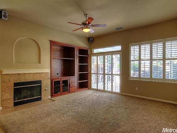 5th image of 6030 Riverbank Cir