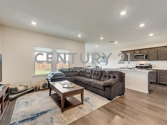 3rd image of 1203 Willowbend Way