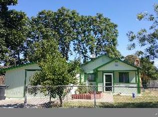 2201 Kenneth St, Modesto, CA 95351