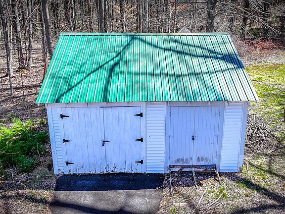 5th image of 348 Christian Hill Road
