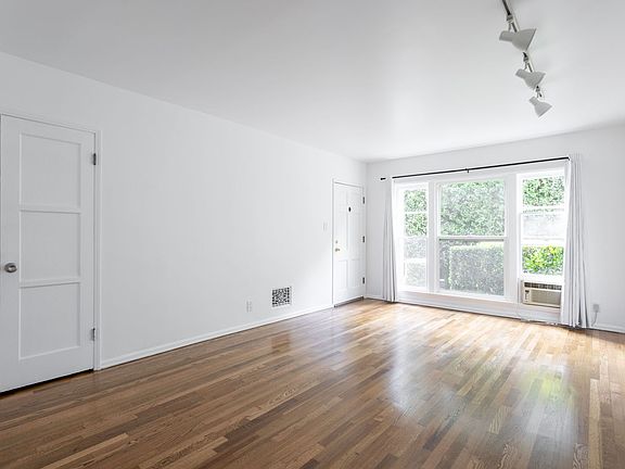 2nd image of 346 N Maple Dr #5