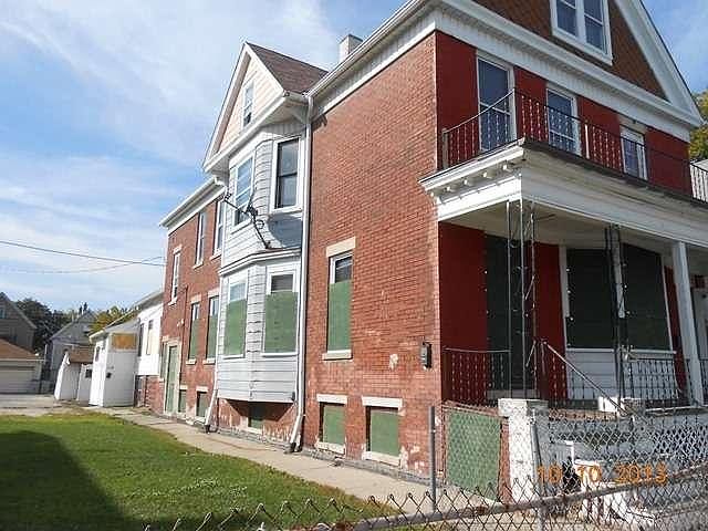 2nd image of 2243 S 18th St #2245