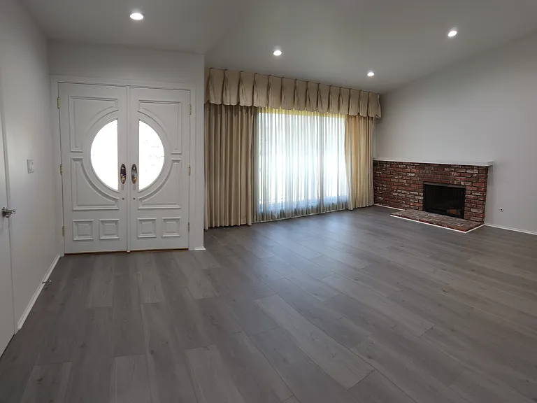 6081 Pamela Ln — Photo 7