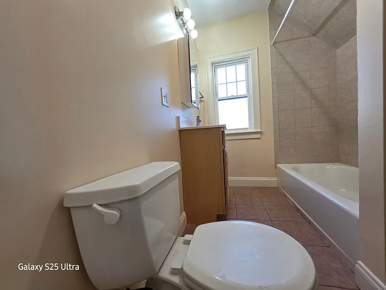 71 Brooks St #A1 — Photo 11