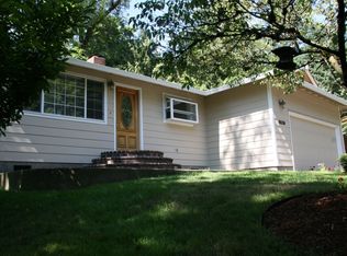 17141 Bryant Rd, Lake Oswego, OR 97035