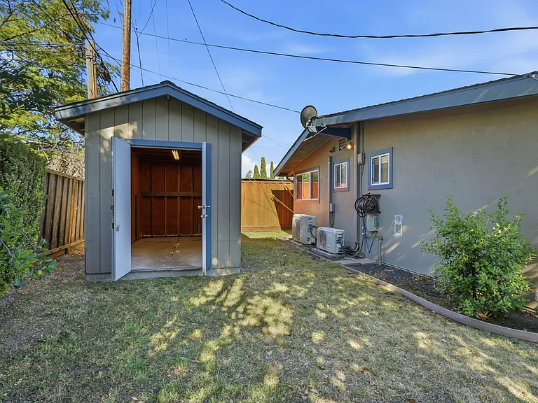 1265 Prescott Ave — Photo 37