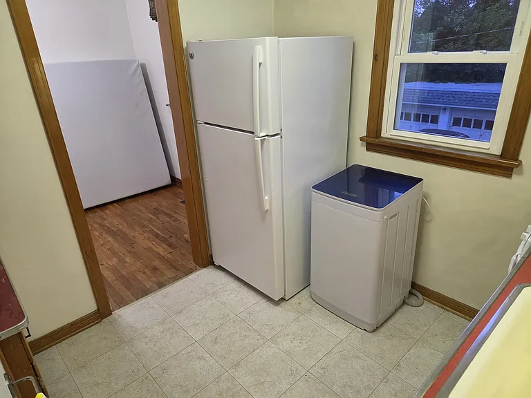 634 E 38th St #1 — Photo 8