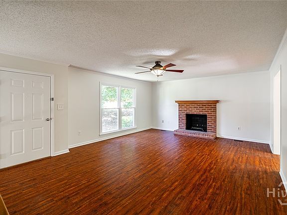 3rd image of 182 Woodberry Drive