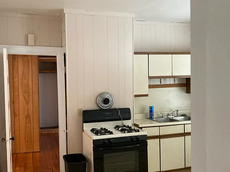 69 Beaufort St #1 — Photo 8