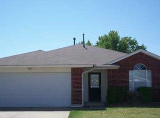 12432 NW 2nd St, Yukon, OK 73099