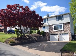6584 Quaker Dr, Pittsburgh, PA 15236