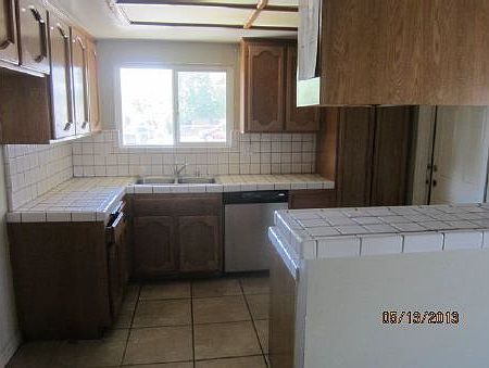 048-580925kitchen-22137195