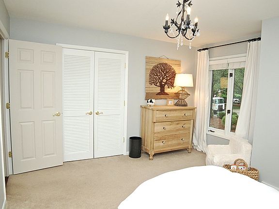 5th image of 5232 Camilla Dr