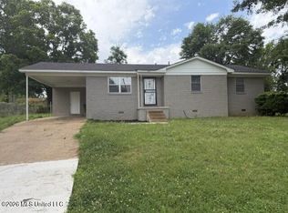 265 Chickasaw St, Holly Springs, MS 38635