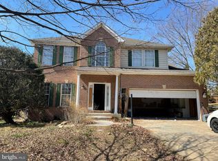 12832 Tournament Dr, Reston, VA 20191