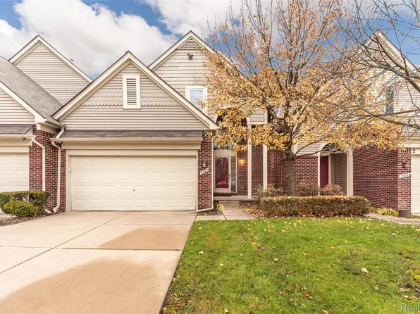 24044 Noble Dr, Farmington, MI 48336
