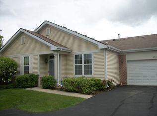 21452 Wolf Lake Way, Crest Hill, IL 60403