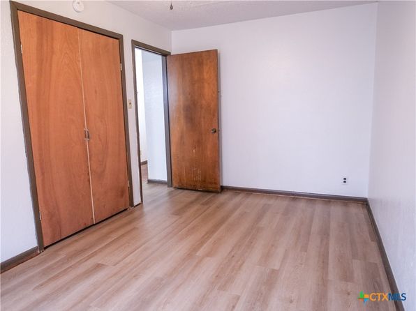 603 King Arthur St, Victoria, TX 77904
