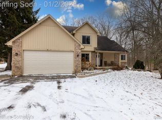 5154 E Highland Rd, Howell, MI 48843
