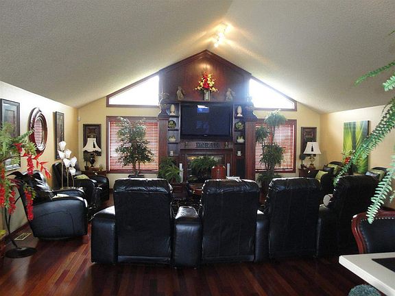 2nd image of 4691 Harbor Dr