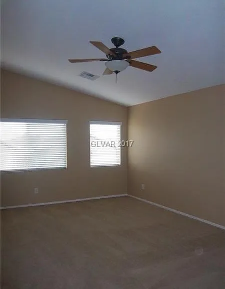 3761 Hollycroft Dr — Photo 10