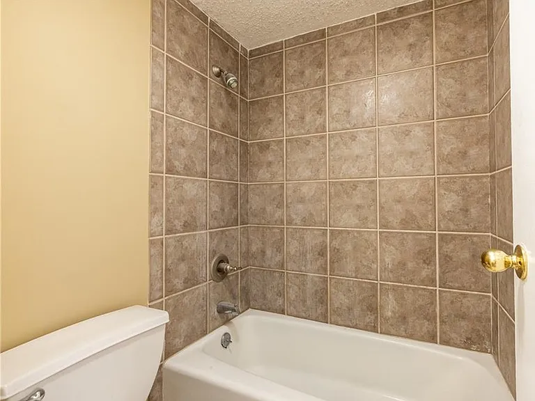 2479 Peachtree Rd NE #1010 — Photo 16
