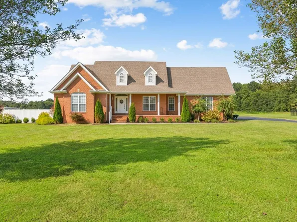 230 Michael Cir, Lafayette, TN 37083