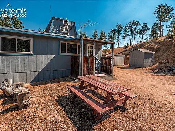 5th image of 76 Pine Dr