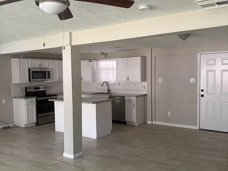 20843 Brandon Dr — Photo 10