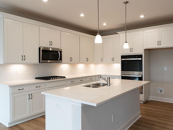 7th image of this home