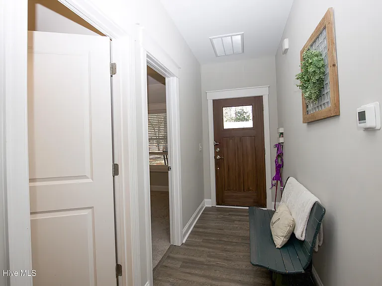 643 Lilac Ln — Photo 5
