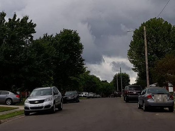 4th image of 1430 Sweet Briar Ave