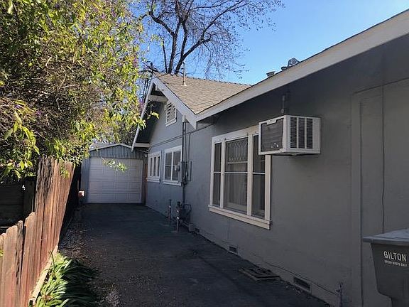 3rd image of 1334 San Joaquin St