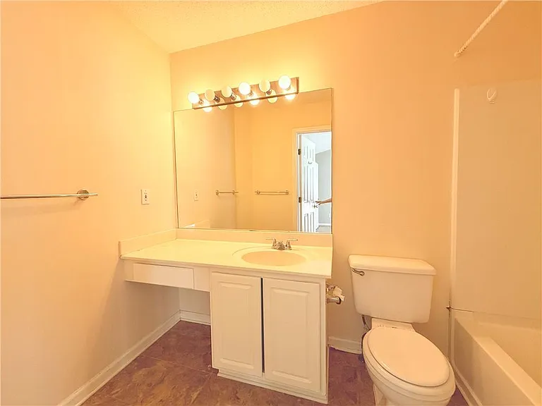 40 Highoak Dr NE — Photo 14