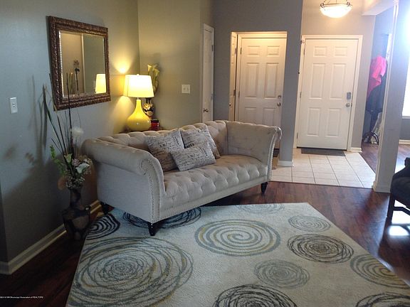 3rd image of 9869 Tremont Dr