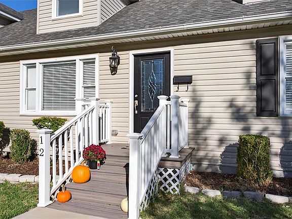 2nd image of 12 Sunset Ln