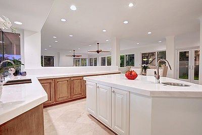 2nd image of 7421 N Las Brisas Ln