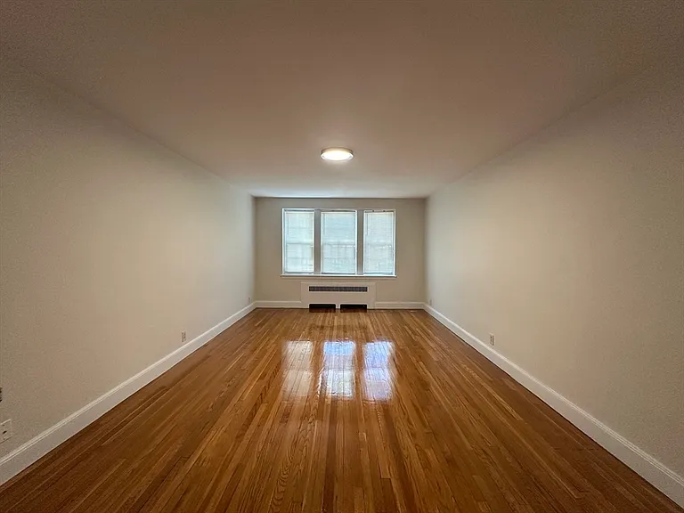 24 Concord Ave #111 — Photo 5