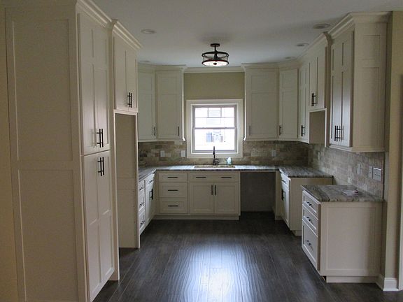 2nd image of 111 Mountain Lake Dr