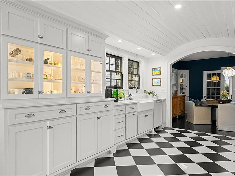 578 Montgomery Ferry Rd NE — Photo 13