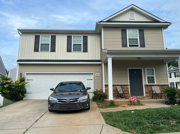12204 Brittondale Ln, Charlotte, NC 28215